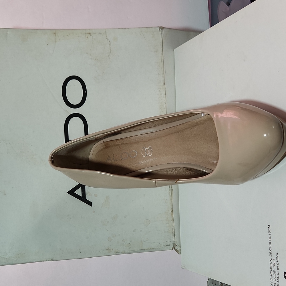 Shoes - Picture 2 of 5